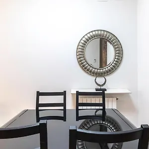 Coqueto Y Tranquilo En El Centro Apartamento